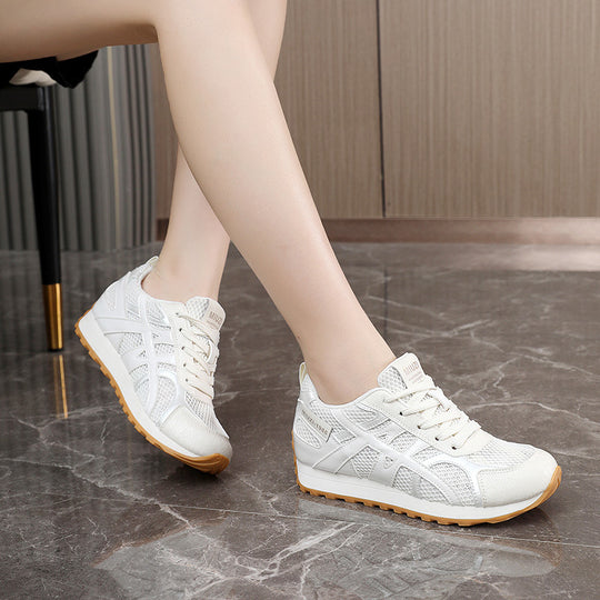Damen Sportliche Sneakers mit atmungsaktivem Mesh-Obermaterial und dynamischer Dämpfung EB