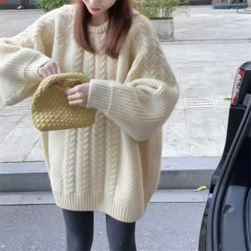 Damen Grobstrickpullover mit modischem Zopfmuster und überschnittenen Schultern EB