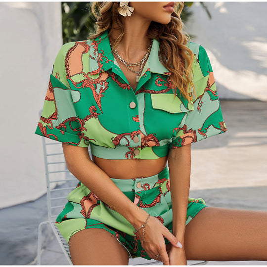 Damen Set mit Kurzarmbluse und hochtaillierten Shorts im trendigen Design EB