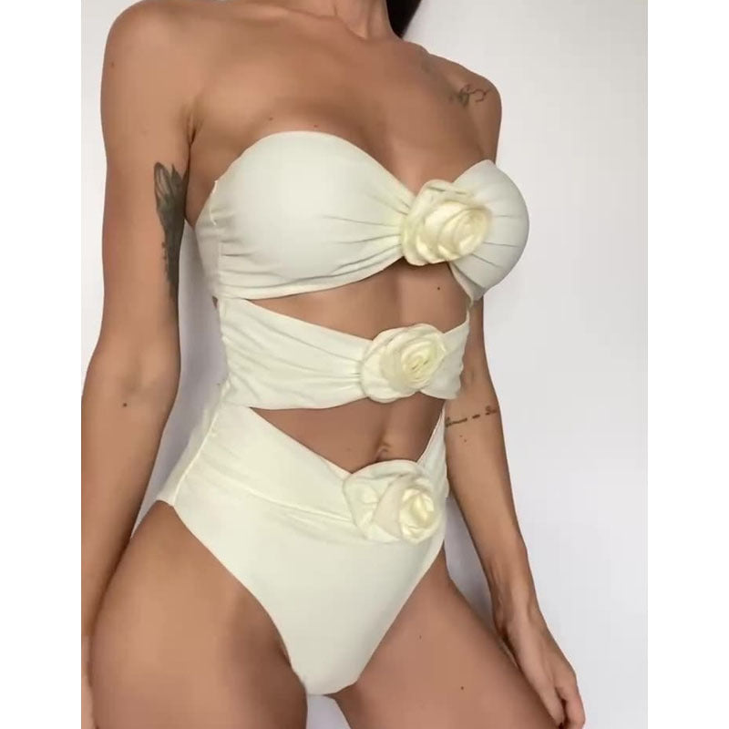 Damen Cut-Out Bikini mit dekorativen Blütenakzenten EB