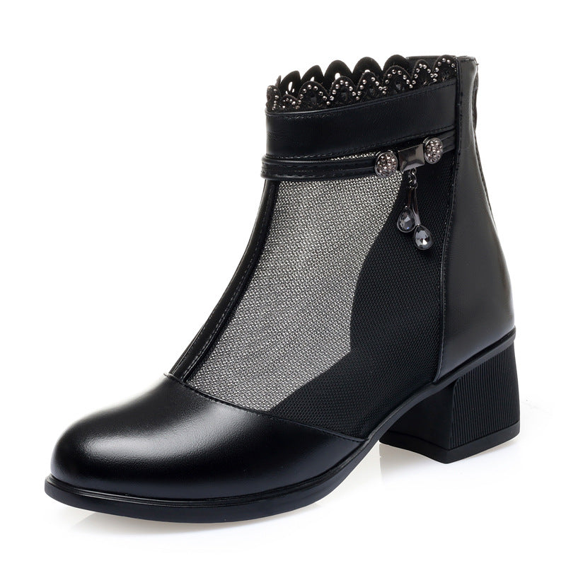Damen Offene Stiefeletten mit elegantem Lochmuster und dekorativen Schmuckdetails EB