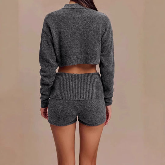 Damen Kurzer Strickpullover mit Rundhalsausschnitt und Knopfverschluss EB