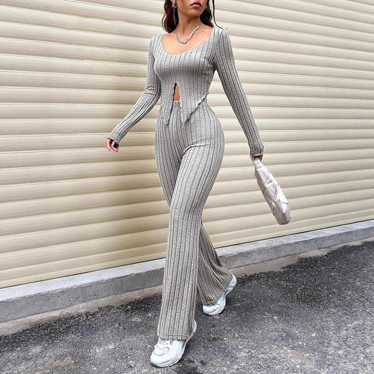 Damen Strickanzug mit modischem Cut-Out EB