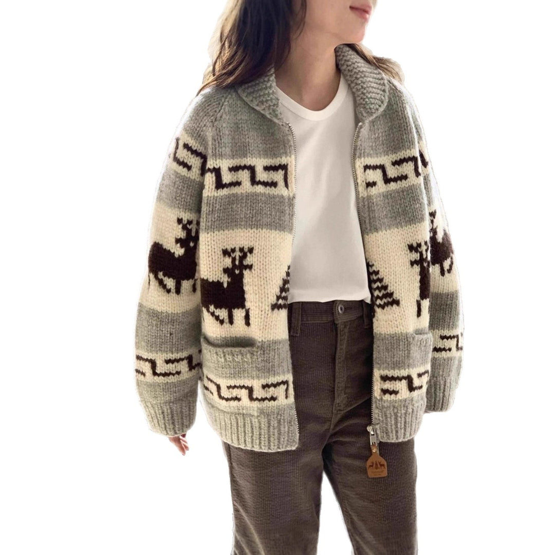 Damen Strickjacke mit auffälligem Rentier-Muster und hochwertiger Verarbeitung EB