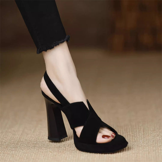 Damen elegante Plateau-Sandaletten mit geschwungenem Design und modischem Riemchen EB