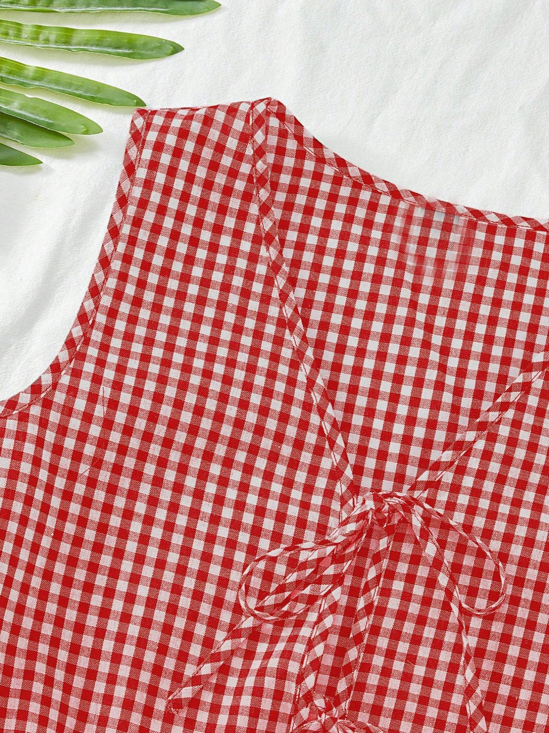 Damen Viskose Top mit kariertem Design und verspieltem Rückenzug EB
