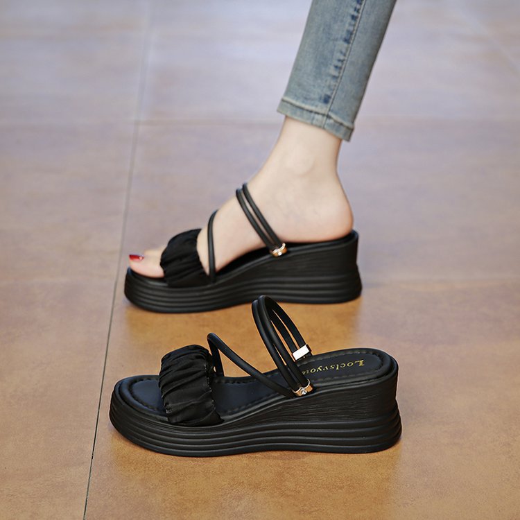 Damen bequeme Wedgesandalen mit modischem Rüschendetail EB