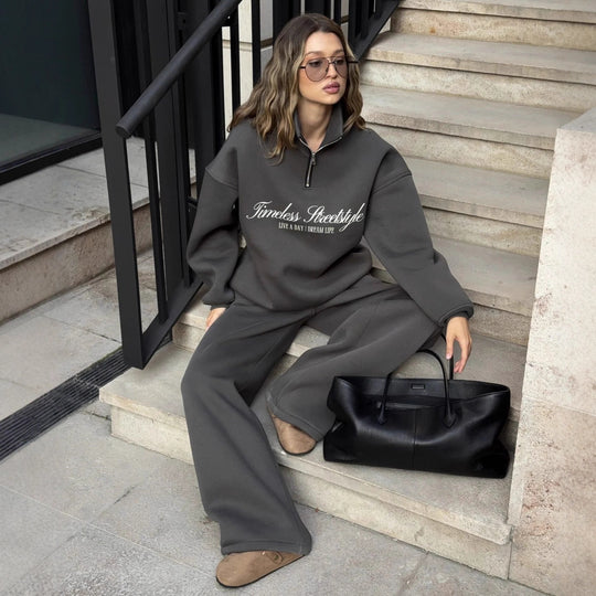 Damen nan oversized Halbzip-Sweatshirt mit hohem Stehkragen und Statement-Print EB