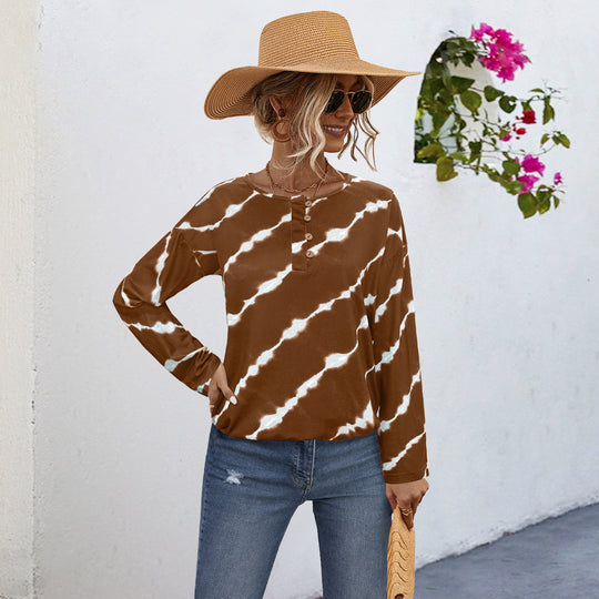 Damen Langarmshirt mit dekorativem Knopfleisten-Design und modernem Batikmuster EB