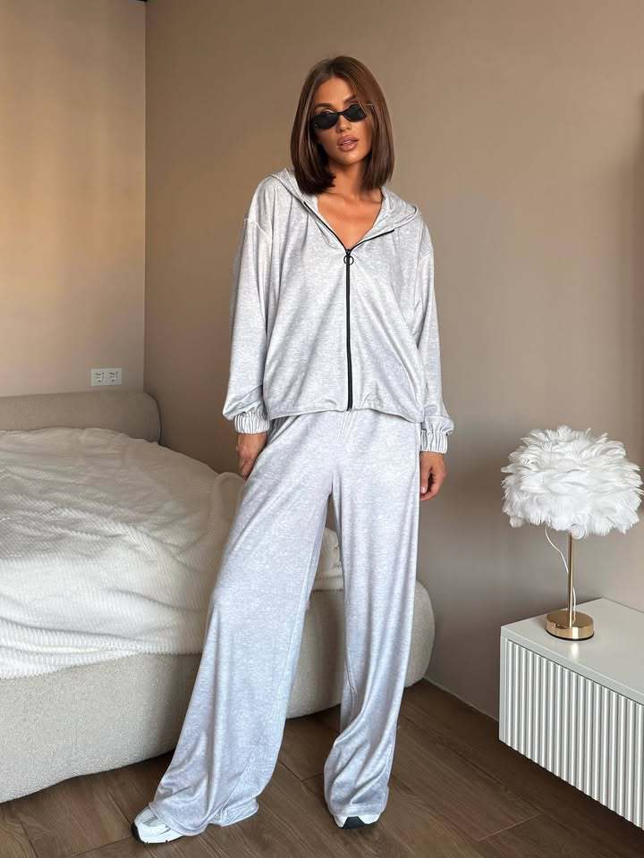 Damen Loungewear-Set mit leichtem Zip-Hoodie, elastischen Bündchen und weiten Palazzo-Hose EB
