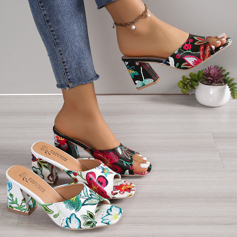 Damen offene Blockabsatz-Sandalen mit floralem Design EB