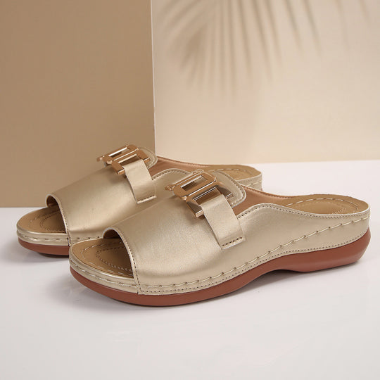 Damen Elegante Mules mit modischem Goldakzent und komfortablem Fußbett EB