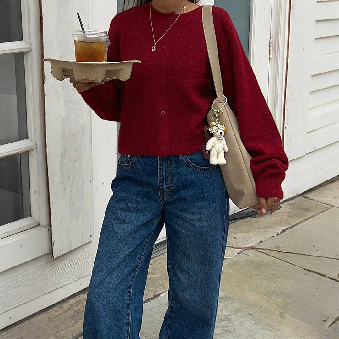 Damen nan kuschelige Kurzstrickjacke mit Perlmuttknöpfen und lässiger Oversize-Passform EB