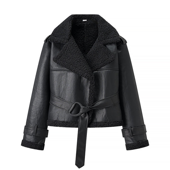 Damen Kunstlederjacke mit flauschigem Kragen und tailliertem Schnitt EB