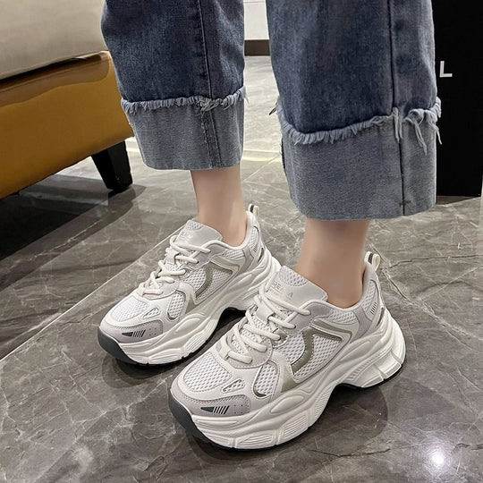 Damen Sportliche Chunky Sneakers mit atmungsaktiver Struktur und dämpfender Sohle EB
