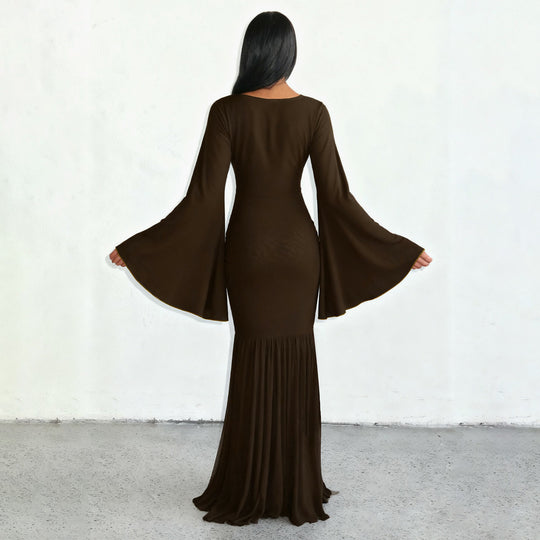 Damen nan gerafftes Maxikleid mit V-Ausschnitt, Trompetenärmeln und Stufenrüsche EB