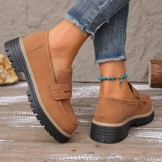 Damen lässiger Chunky-Loafer mit grober Profilsohle gepolstertem Komfortfußbett und dekorativem Steg EB