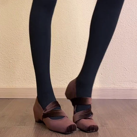 Damen elegante und bequeme Slipper mit modischem Riemendesign EB