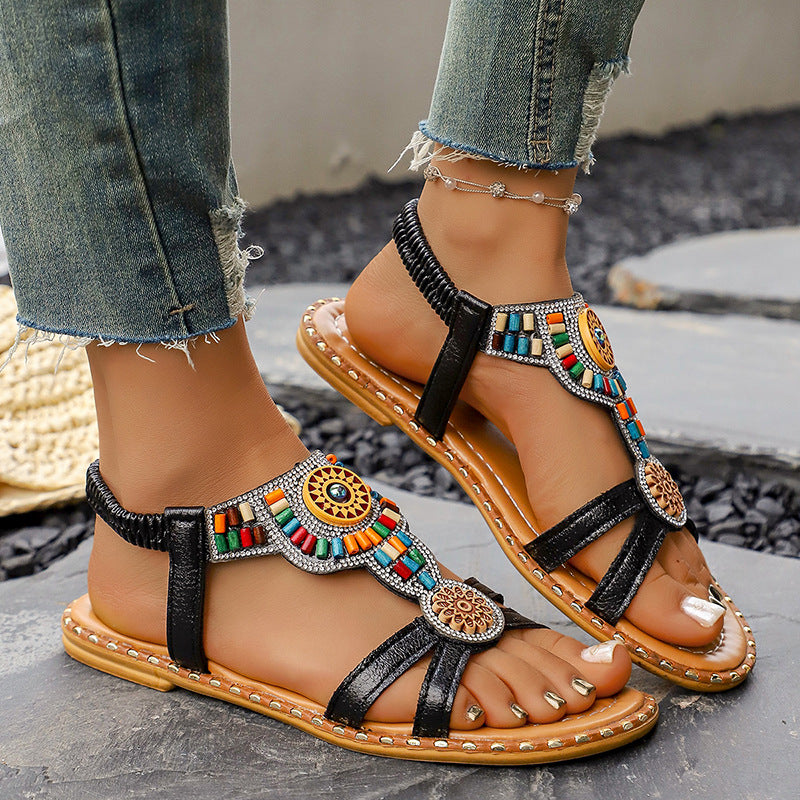Damen Boho-Inspired Sandalen mit kunstvollen Verzierungen EB
