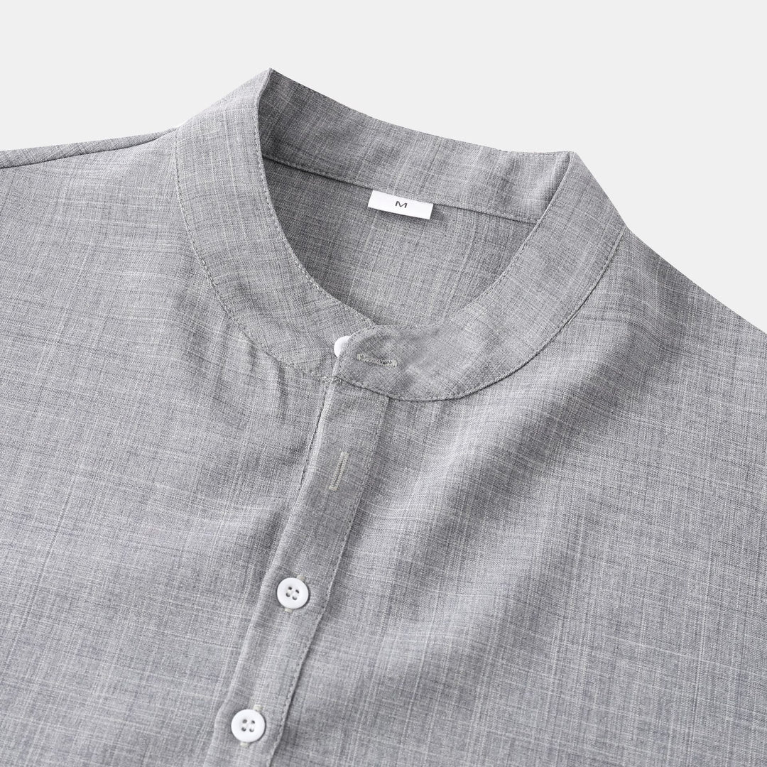 Herren Kurzarmhemd mit innovativem Henley-Ausschnitt und lässigem Look EB