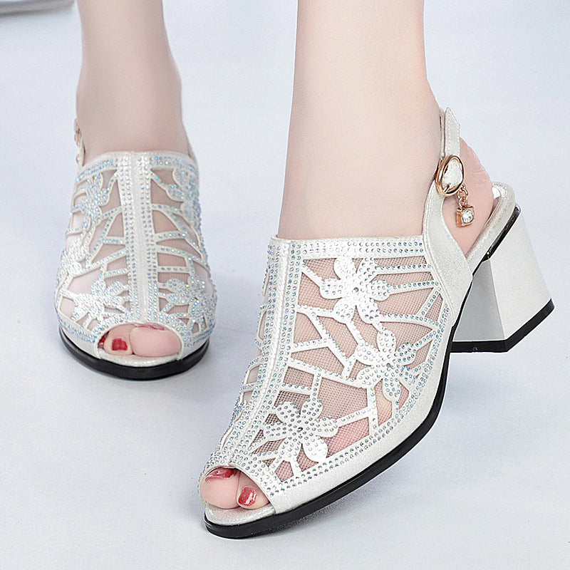 Damen Slingpumps mit modischer Blütenapplikation und funkelndem Schmuckdetail EB