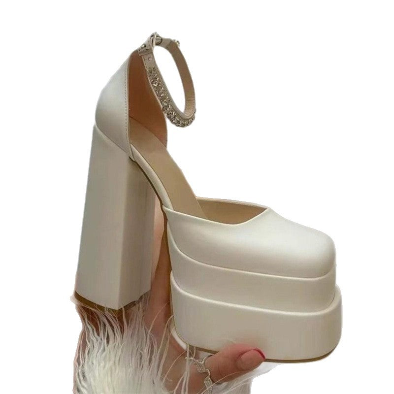 Damen Plateau-High Heel Sandalen mit eleganter Riemchenverzierung EB