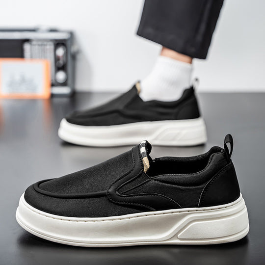Damen Slip-On Sneakers mit elastischem Einstieg und rutschfester Sohle EB