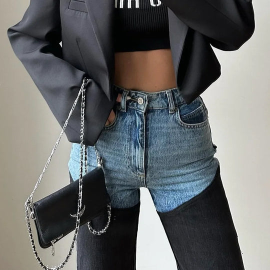 Damen High-Waist Jeans mit asymmetrischem Design EB