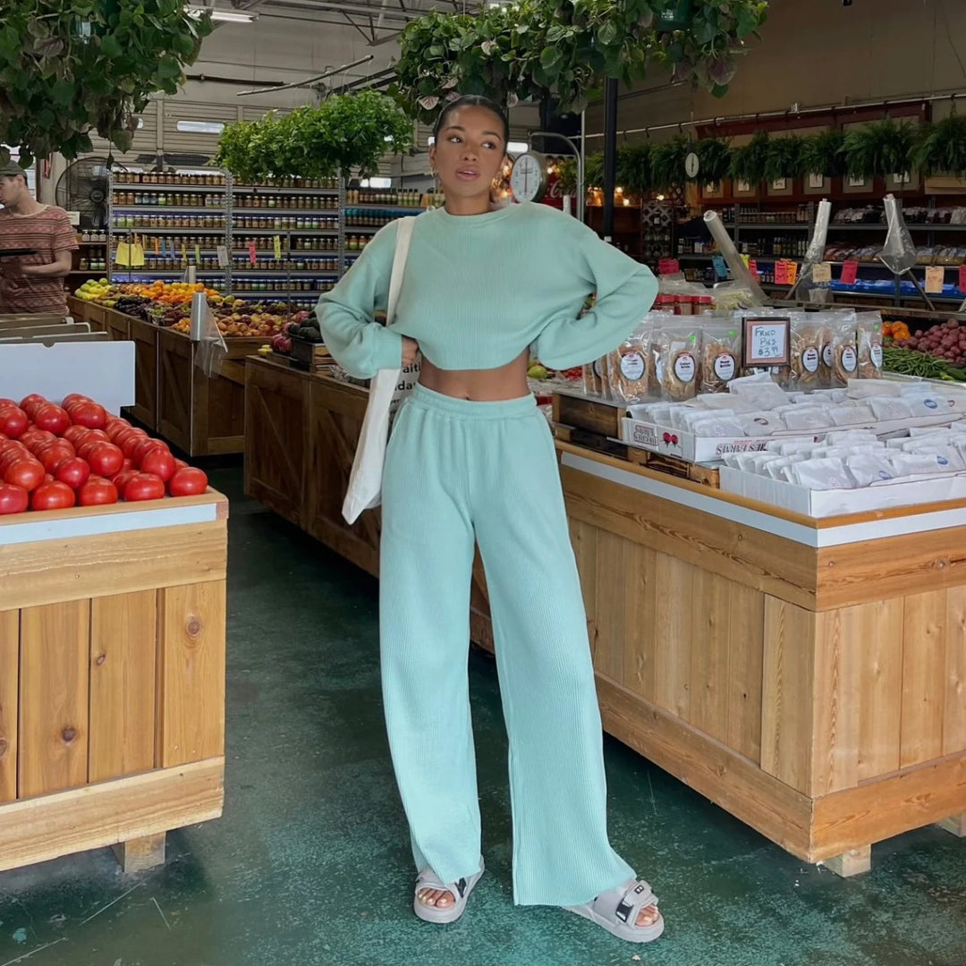 Damen kurz geschnittenes Waffelstrick-Lounge-Set mit hoch taillierter Palazzohose EB