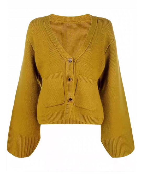 Damen Strickjacke mit weitem Schnitt und dekorativen Knöpfen EB