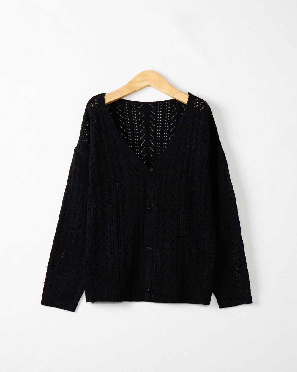 Damen Strickcardigan mit luftiger Lochmusterung und V-Ausschnitt EB