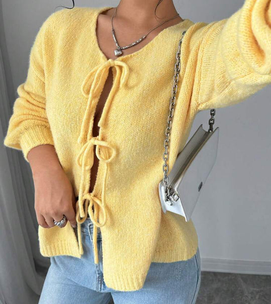 Damen Oversized Strickpullover mit dekorativem Schnürdetail EB