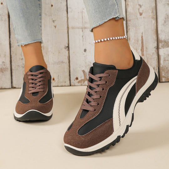Damen sportliche Keil-Sneaker mit Velours-Overlays, profiliertem Trailsohle und gepolstertem Memory-Fußbett EB