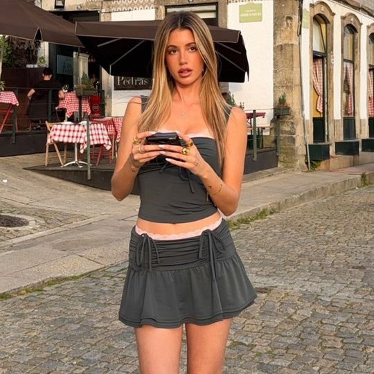 Damen modisches Crop-Top und Rock Set mit Raffungen und Bindedetails EB