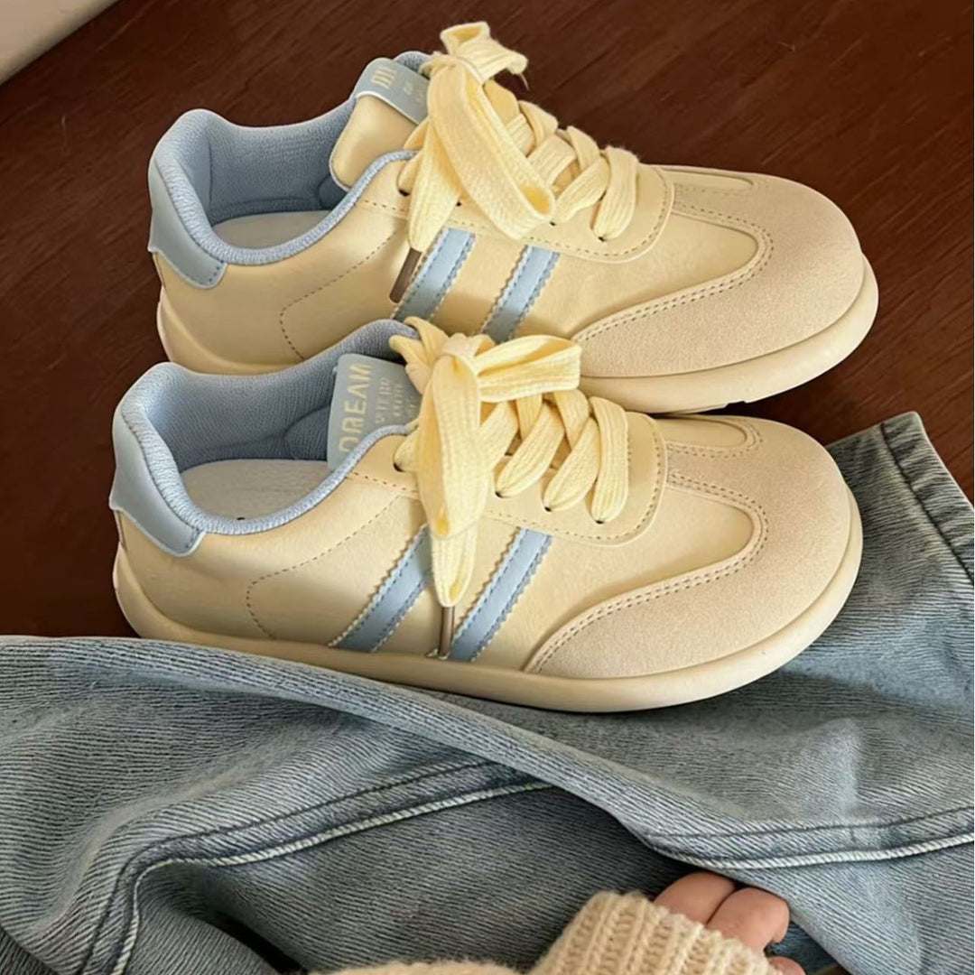 Damen Sportliche Freizeitschuhe mit bequemer Polsterung und modischen Akzenten EB