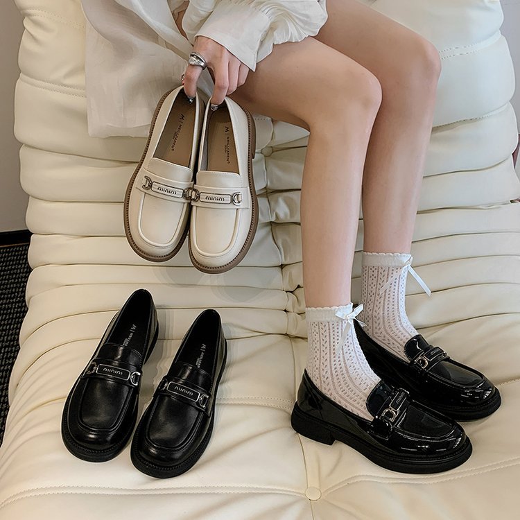 Damen Edle Loafer mit modischem Schnallenakzent und komfortabler Sohle EB