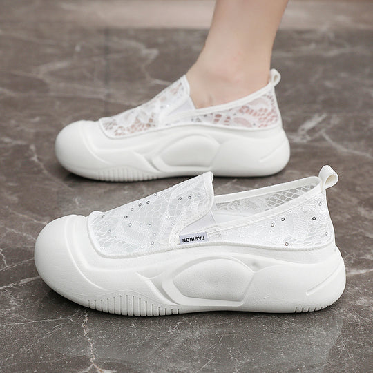 Damen bequeme Slip-On Sneakers mit luftiger Spitze und elastischem Riemen EB