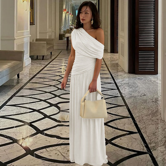 Damen Elegantes asymmetrisches Maxikleid mit Raffungen EB