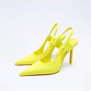 Damen Slingback-Pumps mit elegantem Spitzen-Design und modischem Riemensystem EB