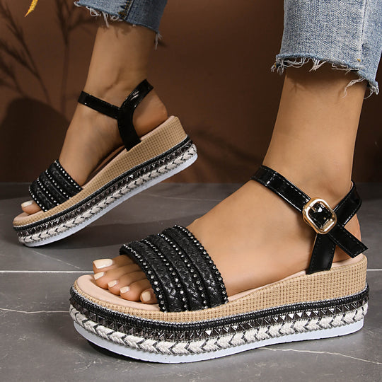 Damen Wedge-Sandaletten mit verstellbarem Riemendesign und dekorativem Akzent EB