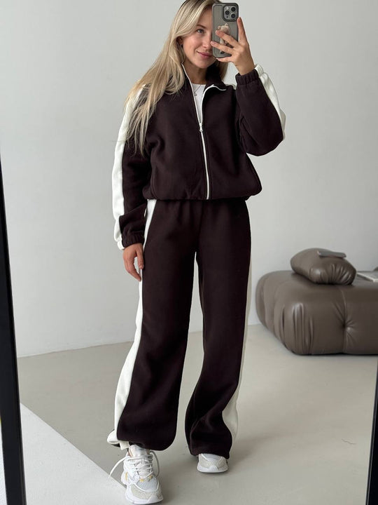 Damen sportlich-elegantes Fleece-Trainingsset mit kurzem Stehkragen-Zip, elastischem Bund und seitlichen Kontrastbahnen Eichborn Berlin