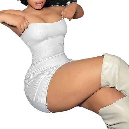 Damen figurbetontes Minikleid mit zarten Trägern und raffinierter Silhouette EB