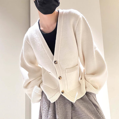 Damen Strickjacke mit weitem Schnitt und dekorativen Knöpfen EB