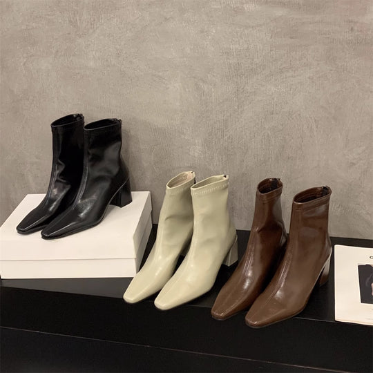 Damen Stiefeletten mit elegantem Blockabsatz und spitzem Schnitt EB