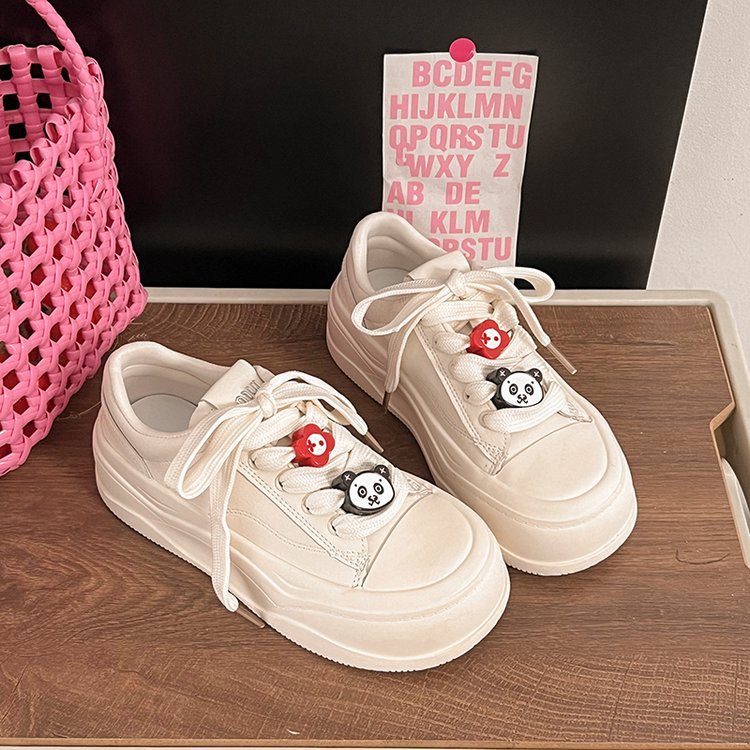 Damen Sneaker mit einzigartigem Design und dekorativen Schnürakzenten EB