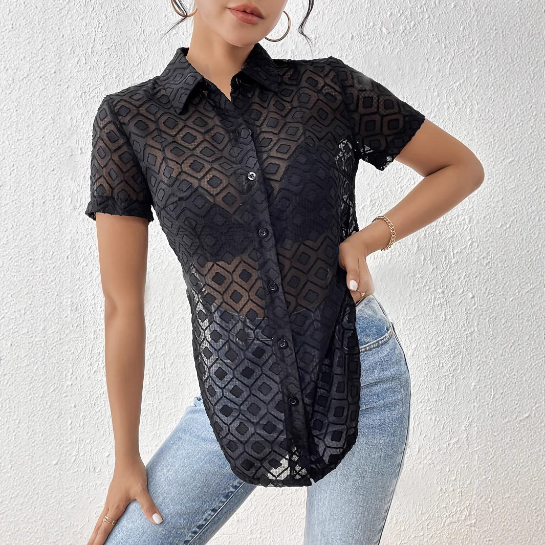 Damen nan taillierte bauchfreie Kurzbluse aus Ajour-Mesh mit Hemdkragen und Knotendetail EB