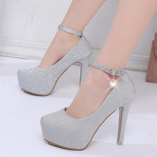 Damen Glitzernde Plateau-Pumps mit Feinem Riemchen und Elegantem Schmuckdetail EB