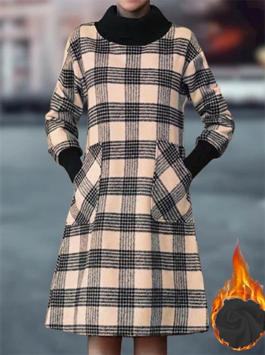 Damen lässiges Karodress mit praktischen Taschen EB