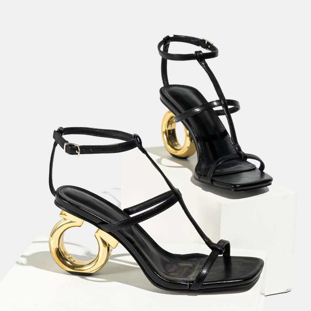 Damen Sandalen mit modischem Ring-Detail und elegantem Riemendesign EB