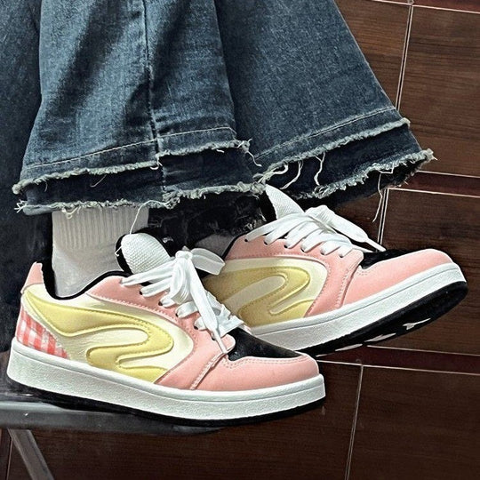 Damen Sneakers mit modischen Karodetails und atmungsaktiver Laufsohle EB